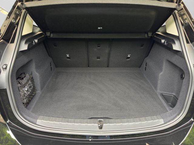Fahrzeugabbildung BMW 218i Active Tourer Autom+Adaptive LED+Cam+Navi