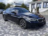 BMW 530 d xDriv M Sport Shadow LED PANO H&K Facelift - BMW 530 Gebrauchtwagen