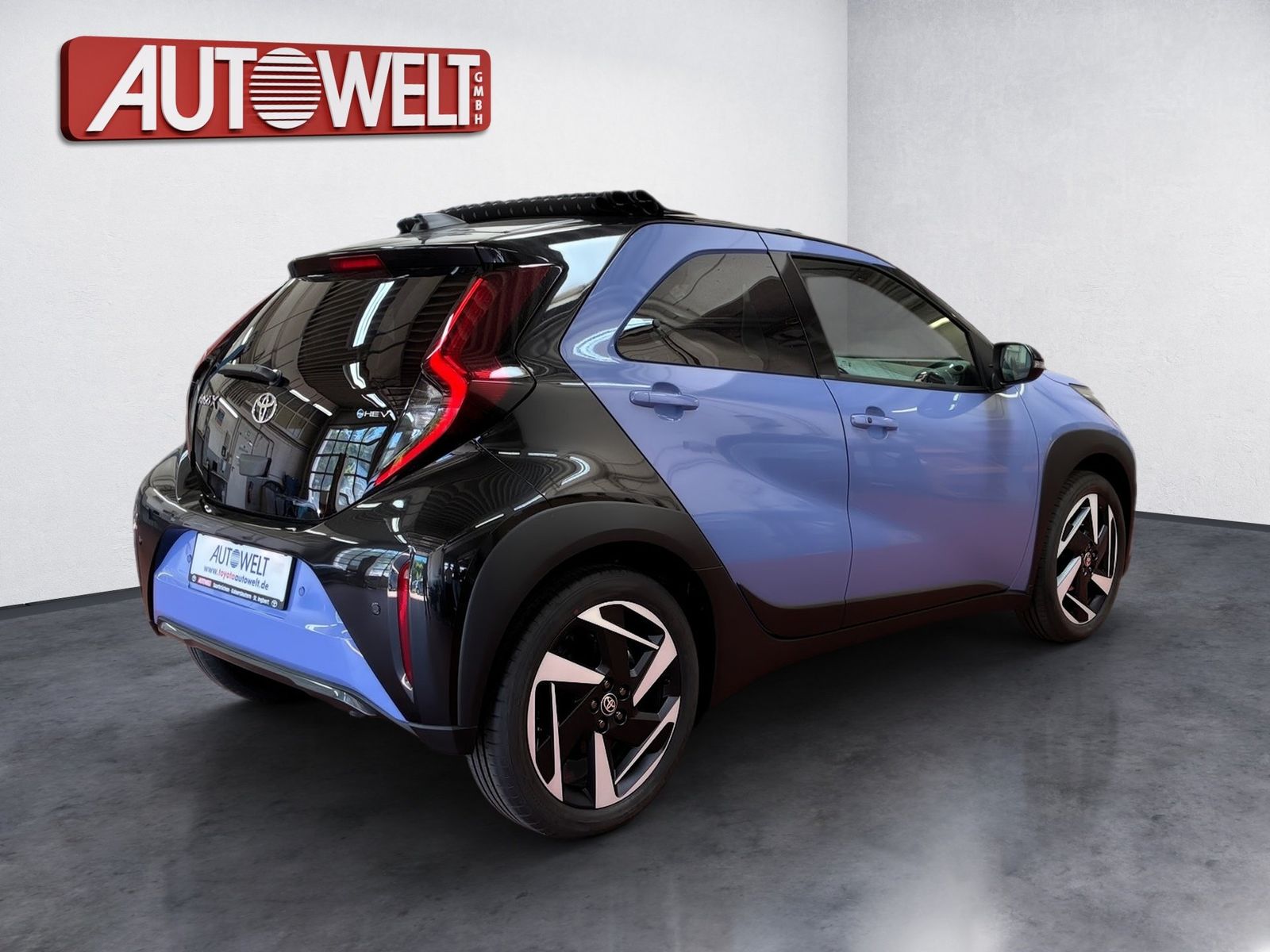 Fahrzeugabbildung Toyota Aygo X Lounge Hybrid Premium Canvas Faltdach +JB