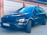 Skoda Monte Carlo CAM/MATRIX/SpurH/NAVI/PANO/AHK/E-Hec