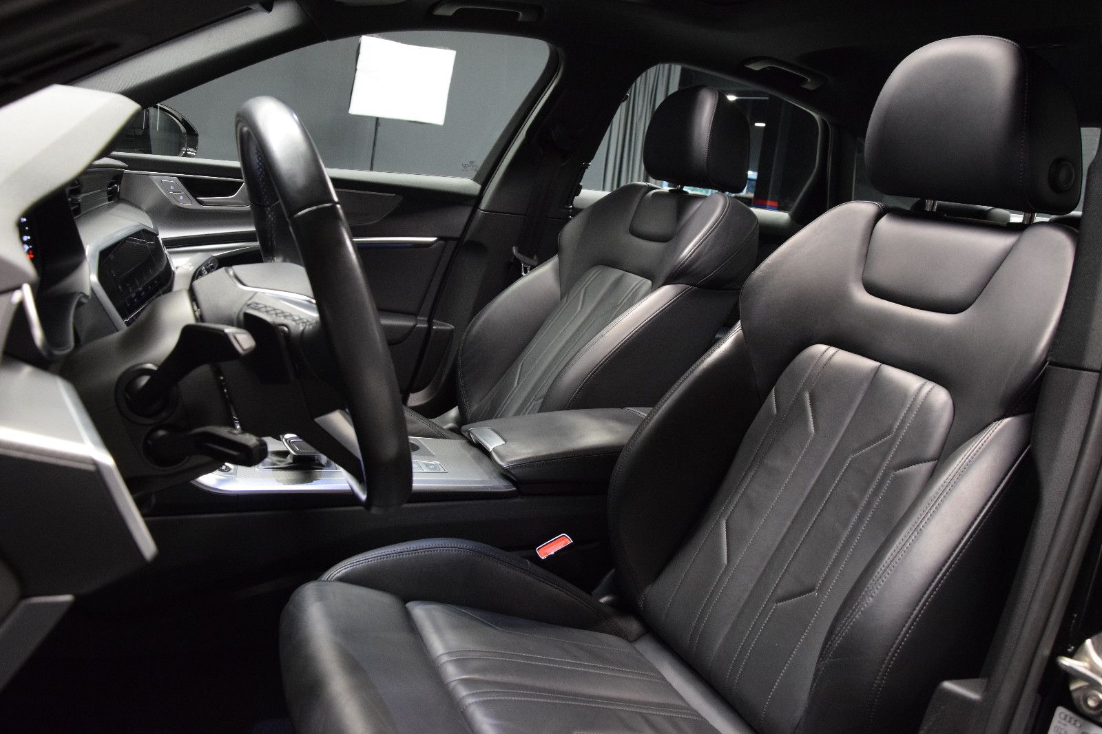 Fahrzeugabbildung Audi A6 Lim. 55 TFSI quattro Sport Pano Leder ACC