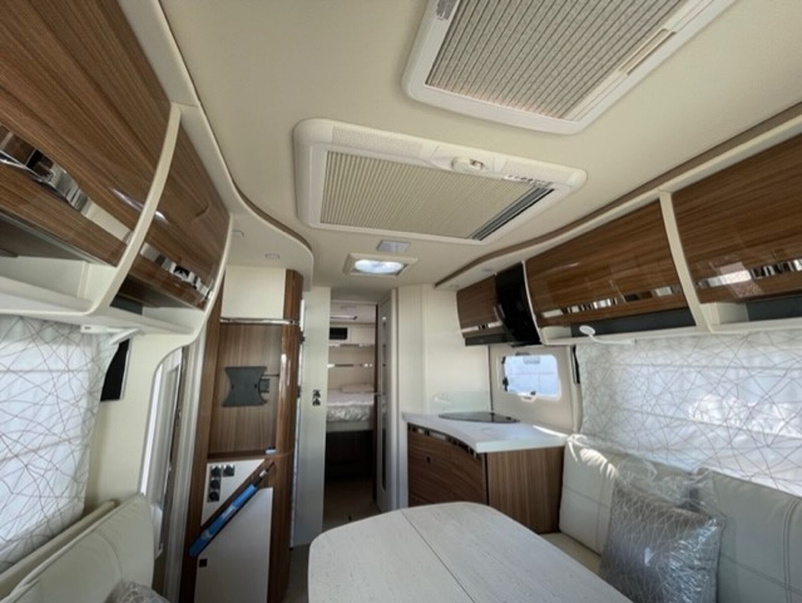 Fahrzeugabbildung Eura Mobil Integra 760 QF Automatik, Leder, LuminaryPlus