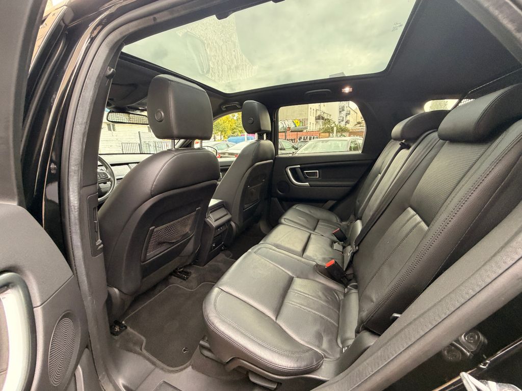 Land Rover Discovery Sport TD4 132kW Aut. 4WD HSE*Panorama