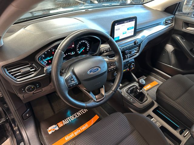 MYAUTOCENTER – Gebraucht- und Jahreswagen mit Werkstattservice in Pfaffenhofen Ford Focus 1,5 EcoBoost Titanium