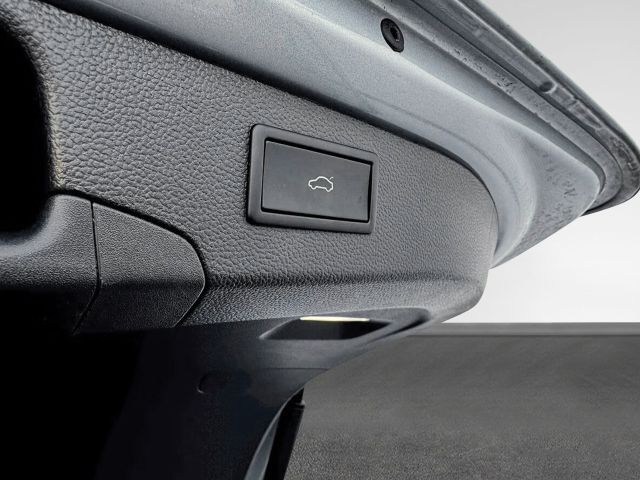 Skoda Superb Combi L&K PANO LuftLeder Travel AHK 360°