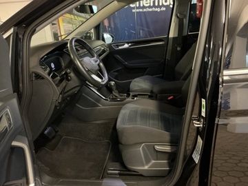 Fotografie des VW Touran 2,0l TDI DSG Highline