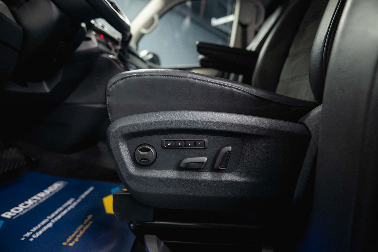 Fahrzeugabbildung Volkswagen T6 Multivan Generation Six *LED*Memory*ACC*