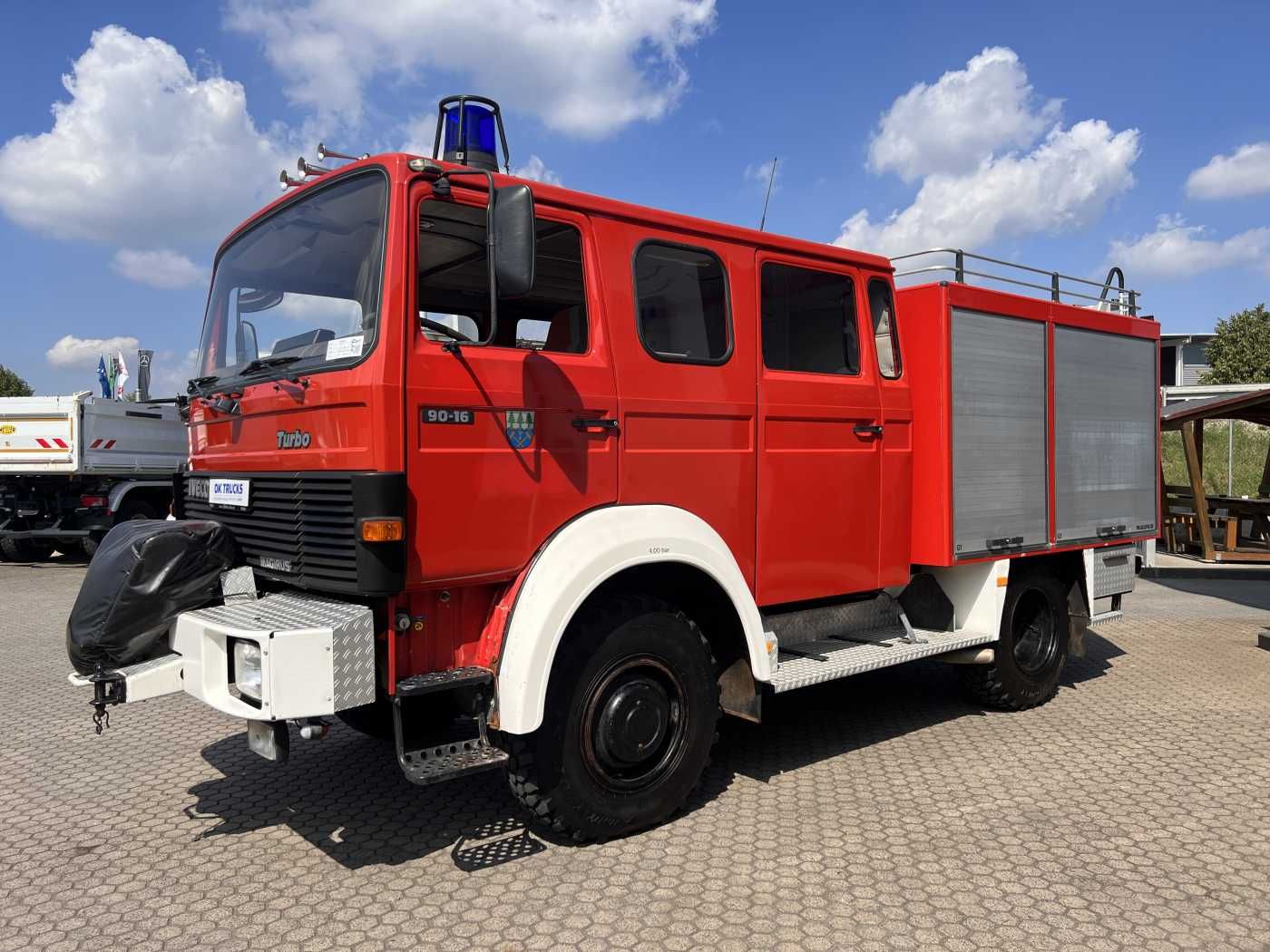 Fahrzeugabbildung Iveco 90-16 AW 4x4 LF8 Feuerwehr Standheizung 9 Sitze