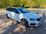 Skoda Octavia 2.0 TSI DSG RS Combi RS - Skoda Octavia von privat
