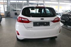 Fahrzeugabbildung Ford Fiesta Titanium 5-trg KLIMA WinterPaket PDC