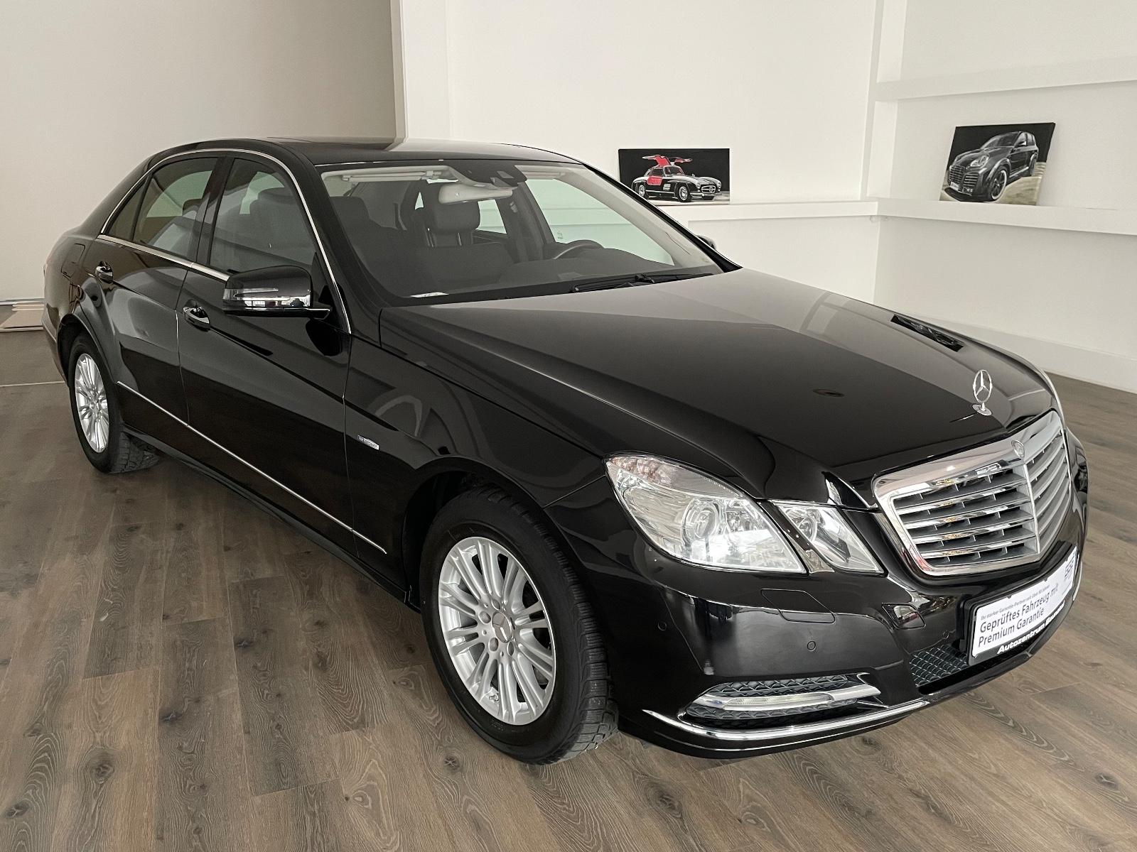 Mercedes-Benz E 350 CGI BE AHK+MEMO+LEDER+TEMPO+KAMERA+SHZ+SHB