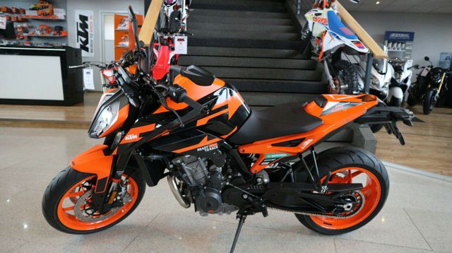 KTM 890 Duke GP  **sofort verfügbar**