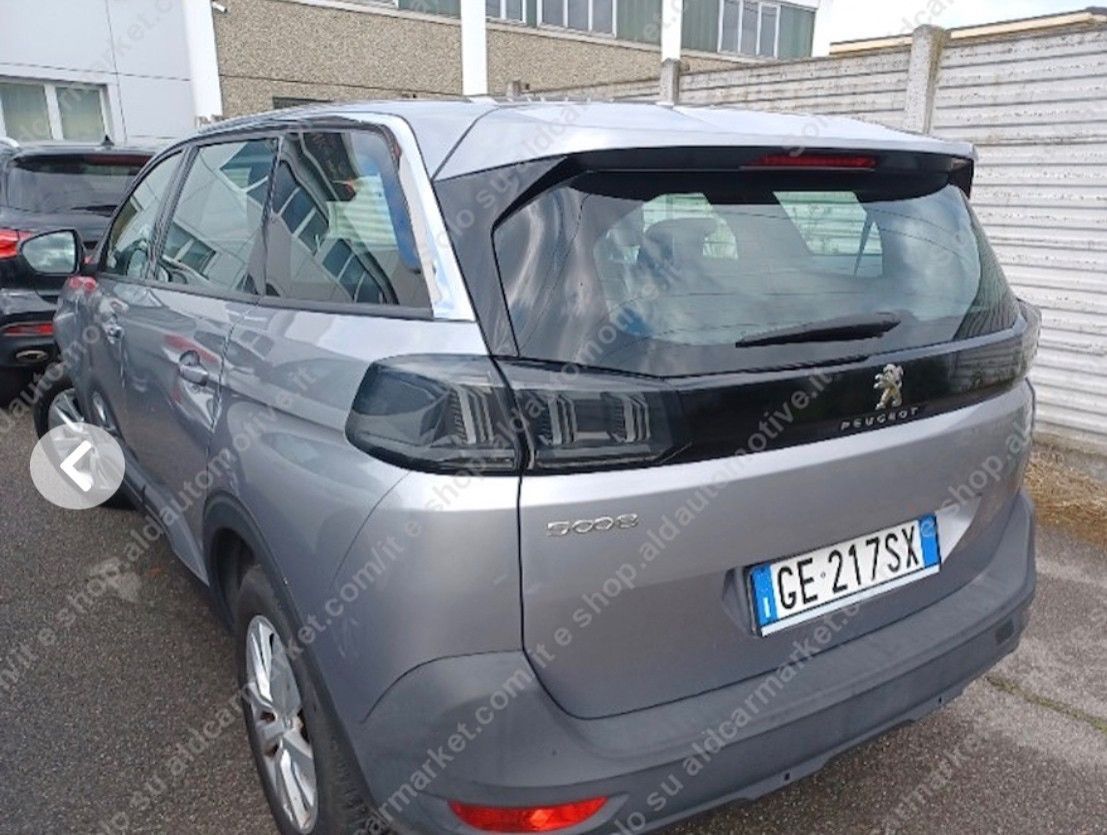 Peugeot 5008 BlueHDi 130 S&S Allure imagem 3