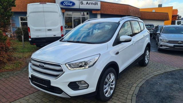 Ford Kuga 2.0 TDCi 4x2 150PS Cool & Connect AHZV NAVI