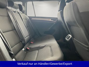 Volkswagen Golf - 12