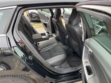 Volvo V60 - 11