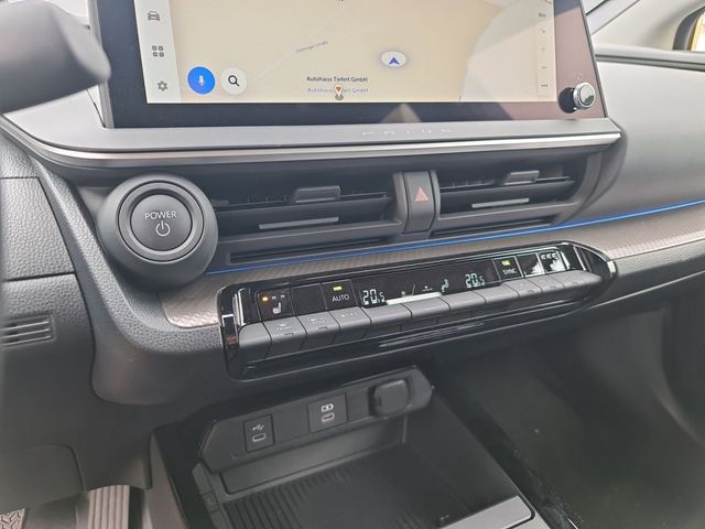 Prius Plug-in Hybrid Executive (XW6)