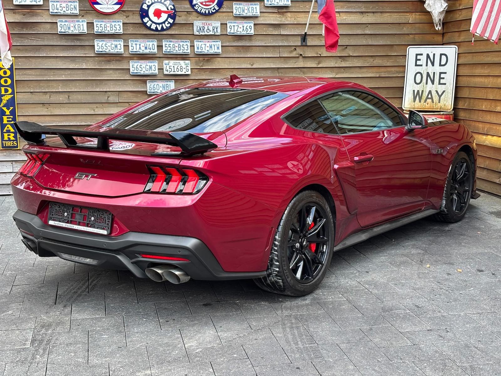 Ford Mustang 5.0 V8 Fastback GT Klappe LED ACC Brembo