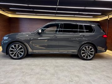 BMW X7 M50 - 6
