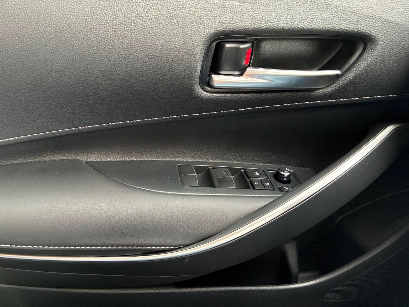 Fahrzeugabbildung Toyota Corolla TS Teamplayer 2.0-l-Hybrid KAMERA LED AC