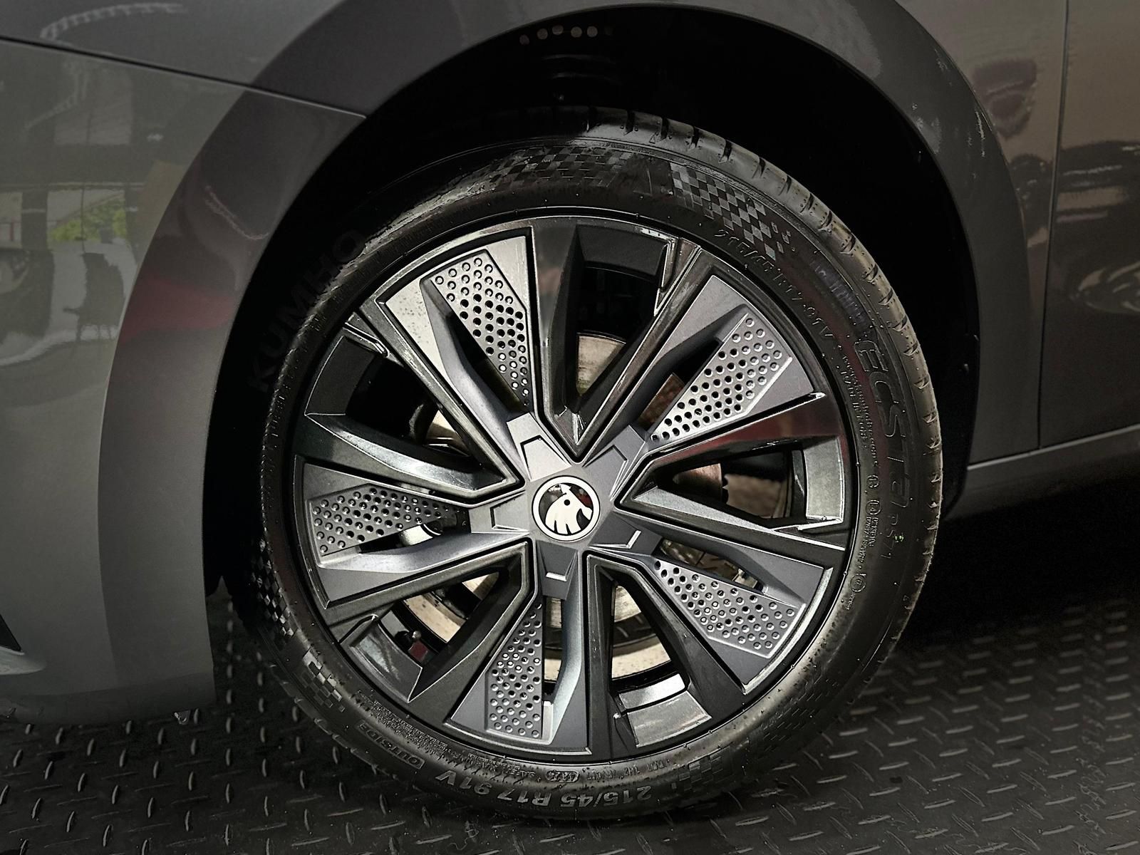 SKODA Fabia 1.0TSI SELECTION 130 JAHRE PREMIUM EDITION - Image 9