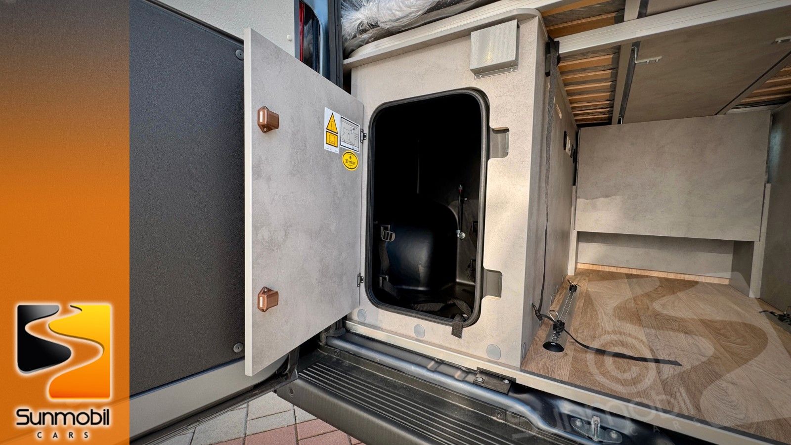 Fahrzeugabbildung Crosscamp Camper Van 640 Fiat Automatik Dieselheizung