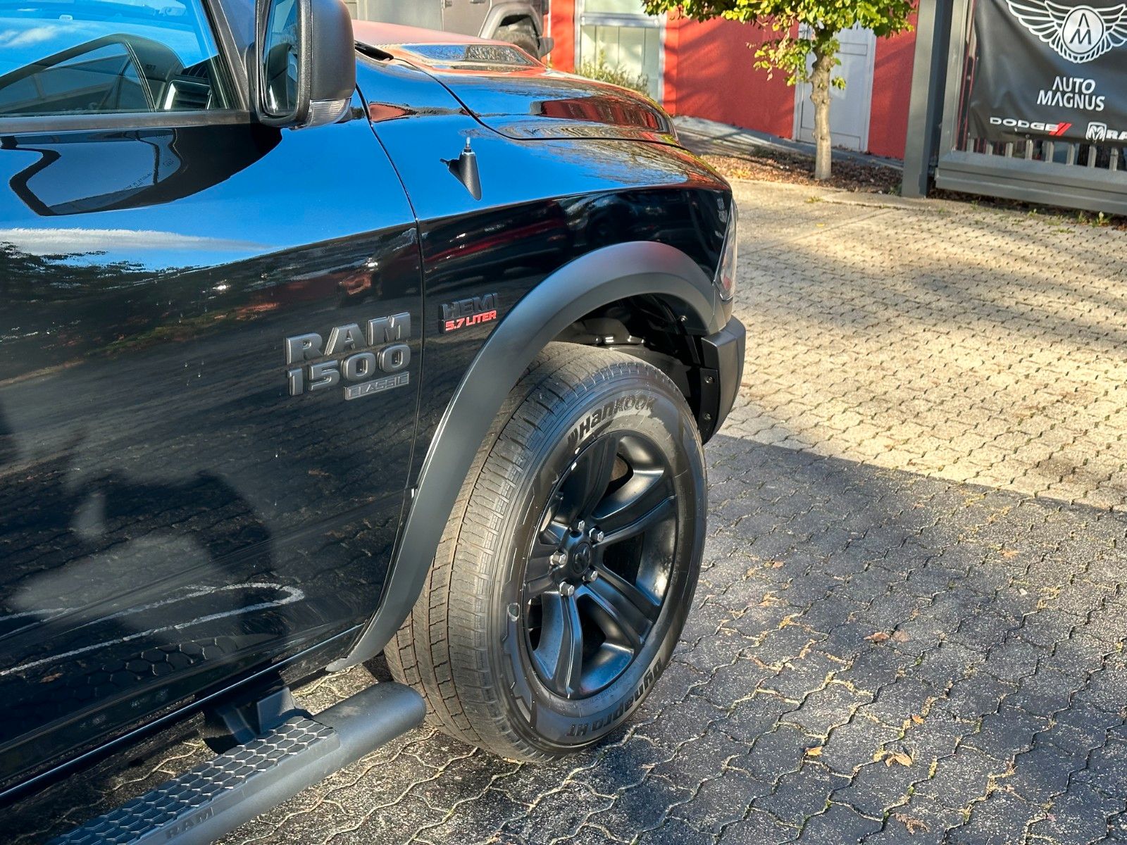 Fahrzeugabbildung Dodge RAM 1500 WARLOCK *LPG*A/T Reifen
