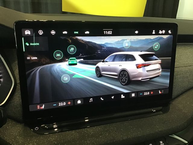 Fahrzeugabbildung Skoda Octavia Selection 2.0 TDI Combi DSG/ACC/Navi/RFK