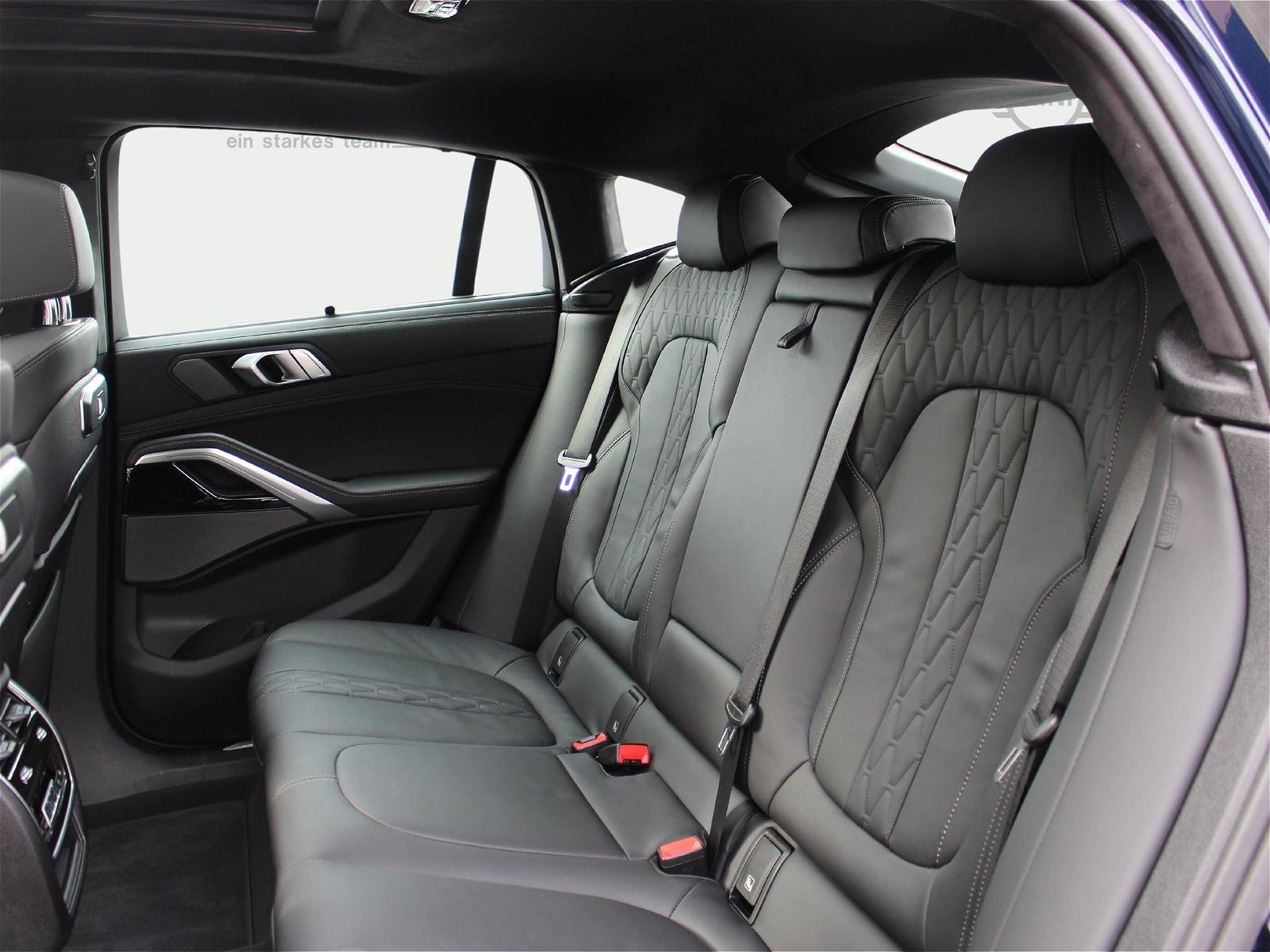 BMW X6 M60i xDrive M Sport PANO AHK SITZBELÜF SKY LO
