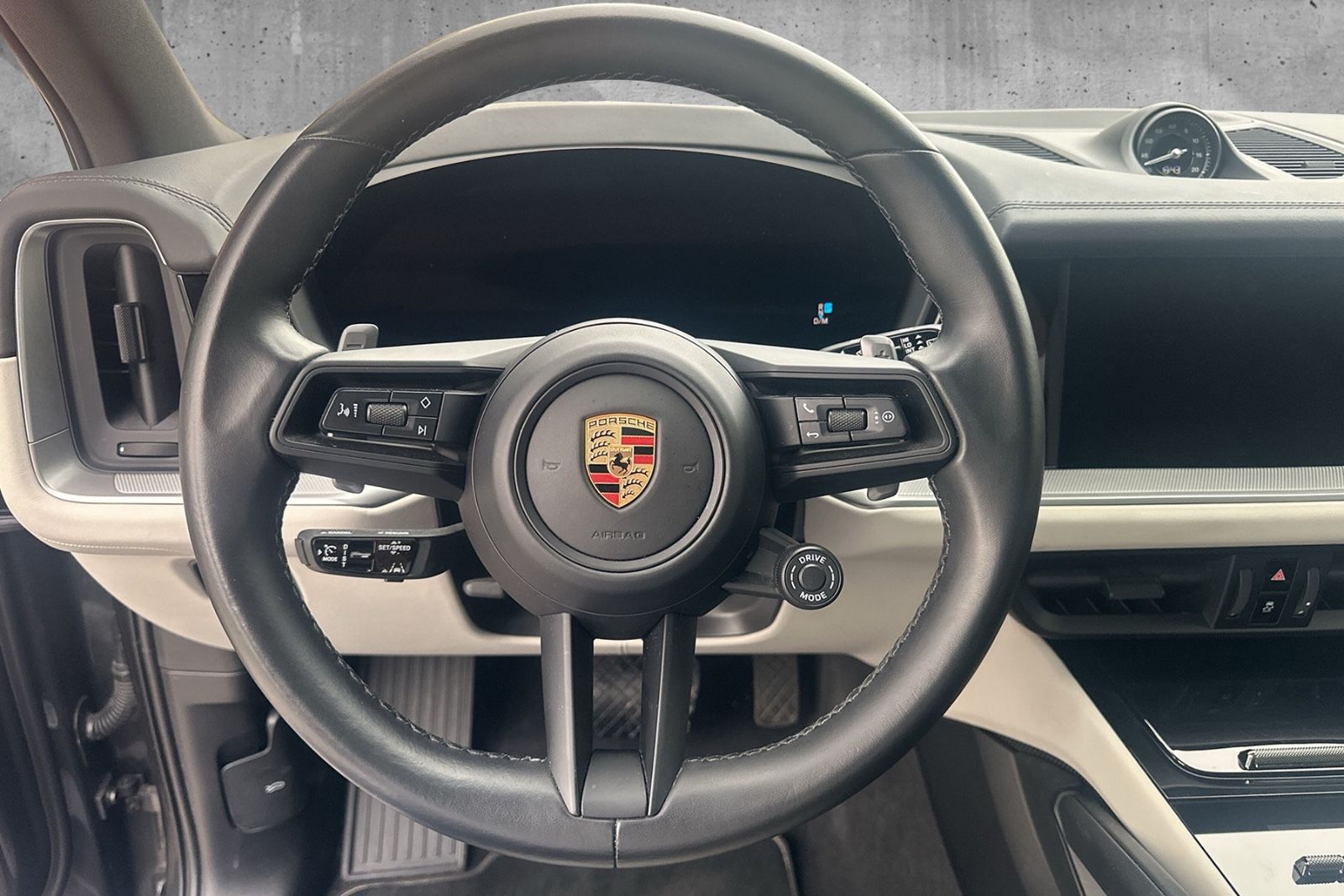 Fahrzeugabbildung Porsche Cayenne*Sport Design*Pano*360° Kam*Bose*Head-Up