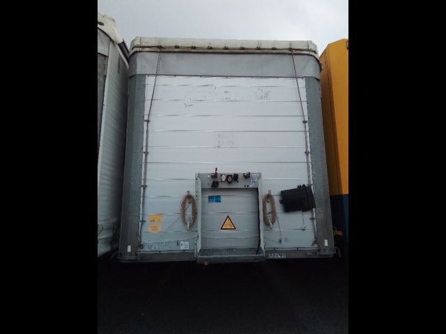 Schmitz Cargobull Sattelcurtainsider Universal