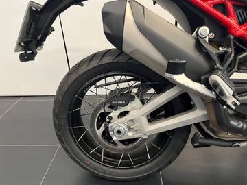 Ducati Multistrada V4 Rally Travel & Radar