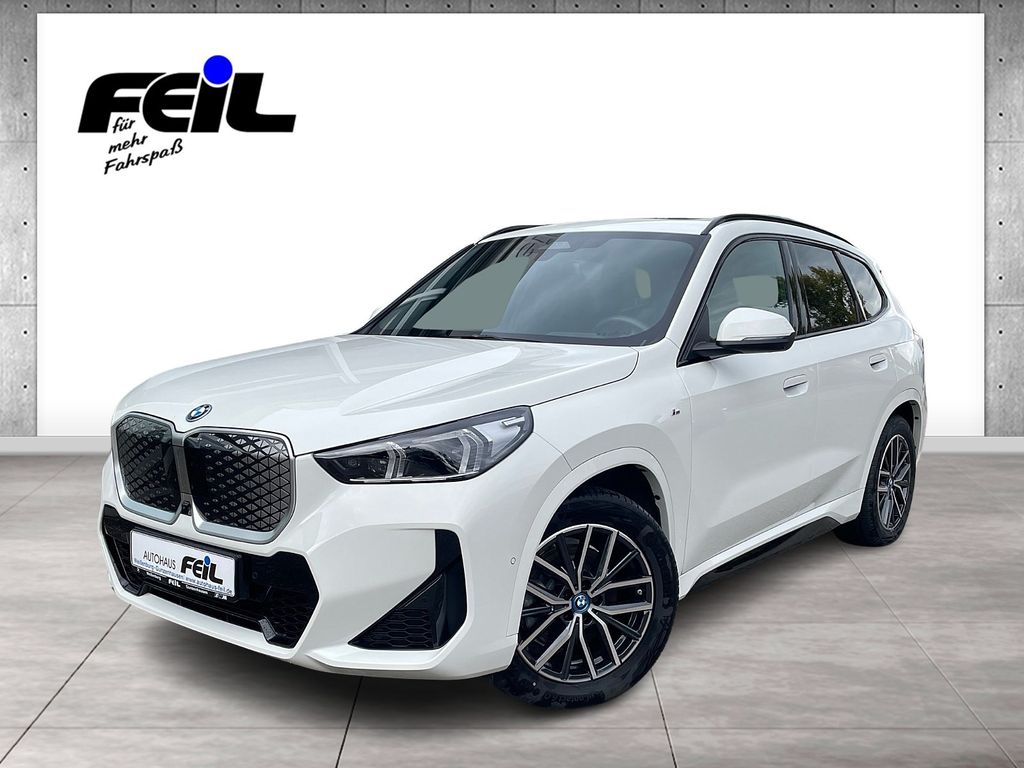 Image of BMW iX1
