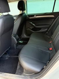 Volkswagen Passat Variant - 9