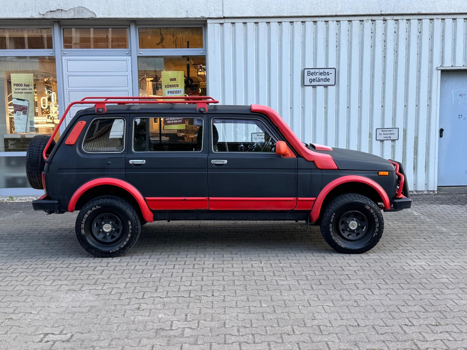 LADA NIVA - 1.7I 4X4 ORIGINAL - 83 CV - BVM - ATTELAGE FIXE