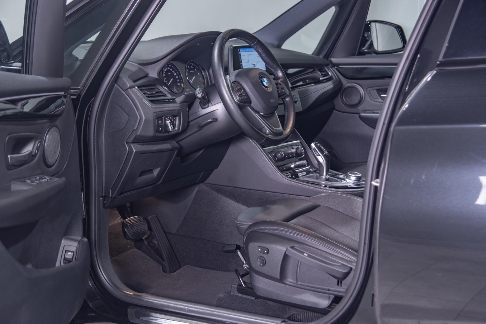 BMW 220 Gran Tourer 220i Gran Tourer Sport LED/ACC/7SZ/Kamera/Pano, миниатюра 9
