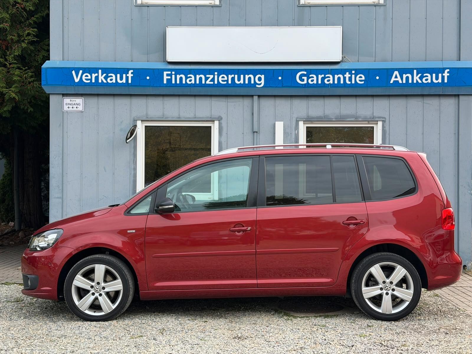 Volkswagen Touran 2.0 TDI DSG Life*140 PS*1.Hand*Temp*Navi