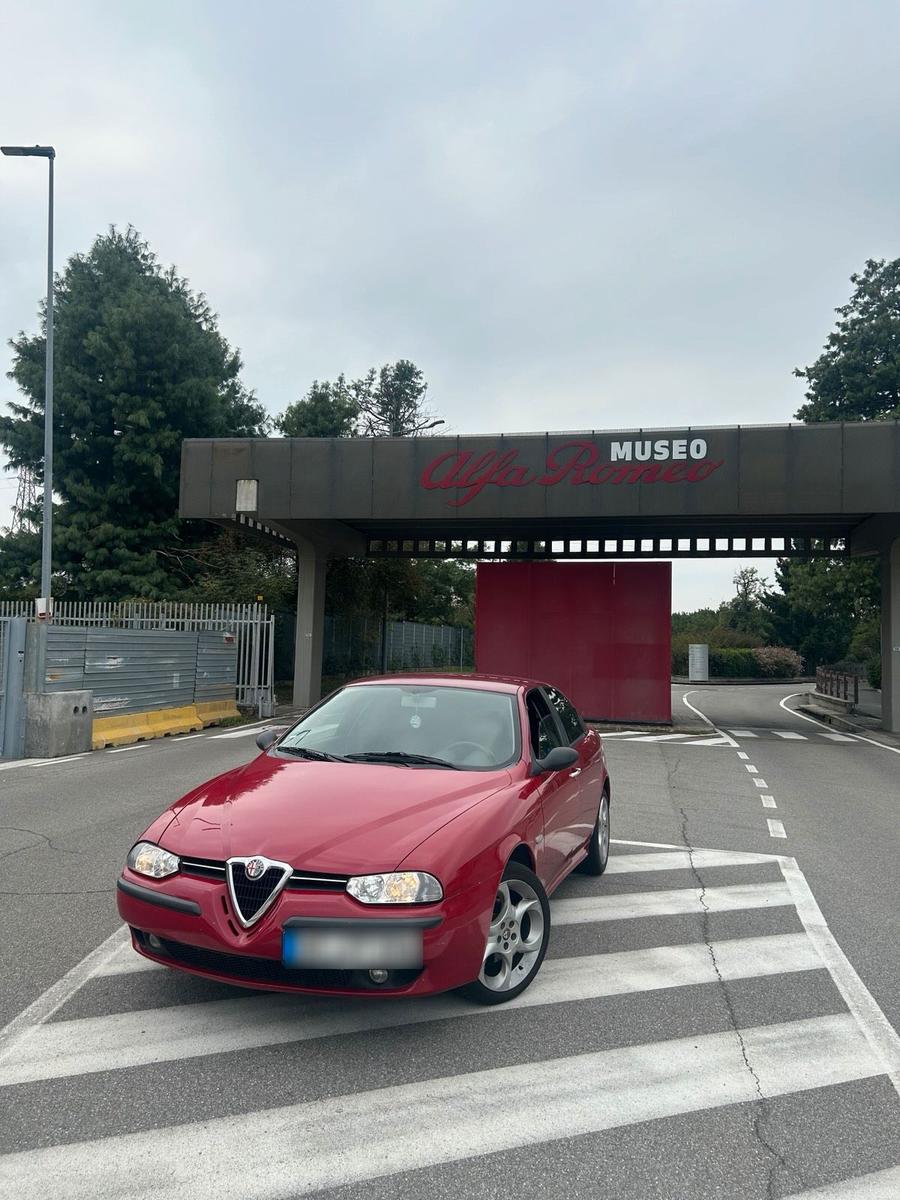 Alfa Romeo 156