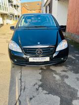 Mercedes-Benz A 160 BlueEFFICIENCY, Klima, Navi, AHK - Mercedes-Benz A 160 in Leverkusen