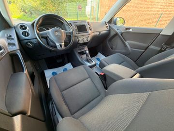 Volkswagen Tiguan - 9