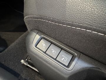 Bild 10 Opel Mokka e GS Line Alcantara