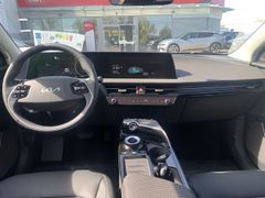 KIA EV6 58.3 RWD WP AIR COM ASS SND KIA EV6 58.3 RWD WP AIR COM ASS SND