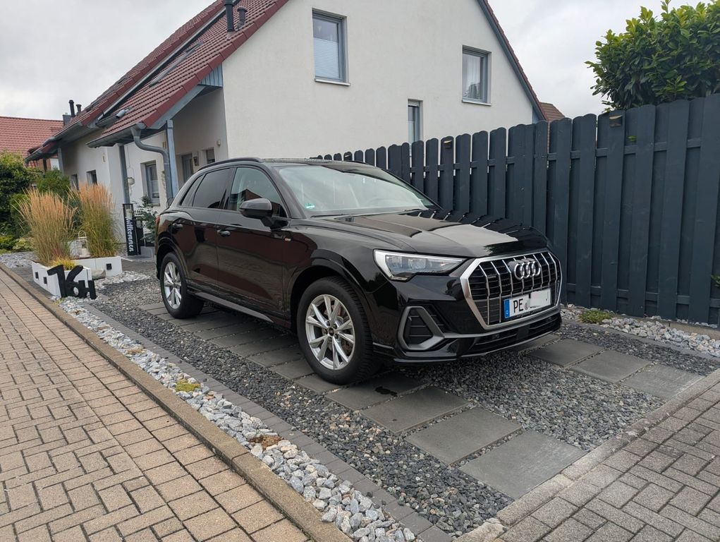 Image of Audi Q3