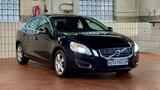Volvo S60 Lim. Summum LEDER NAVI XENON - Volvo S60 Summum mit Diesel-Antrieb