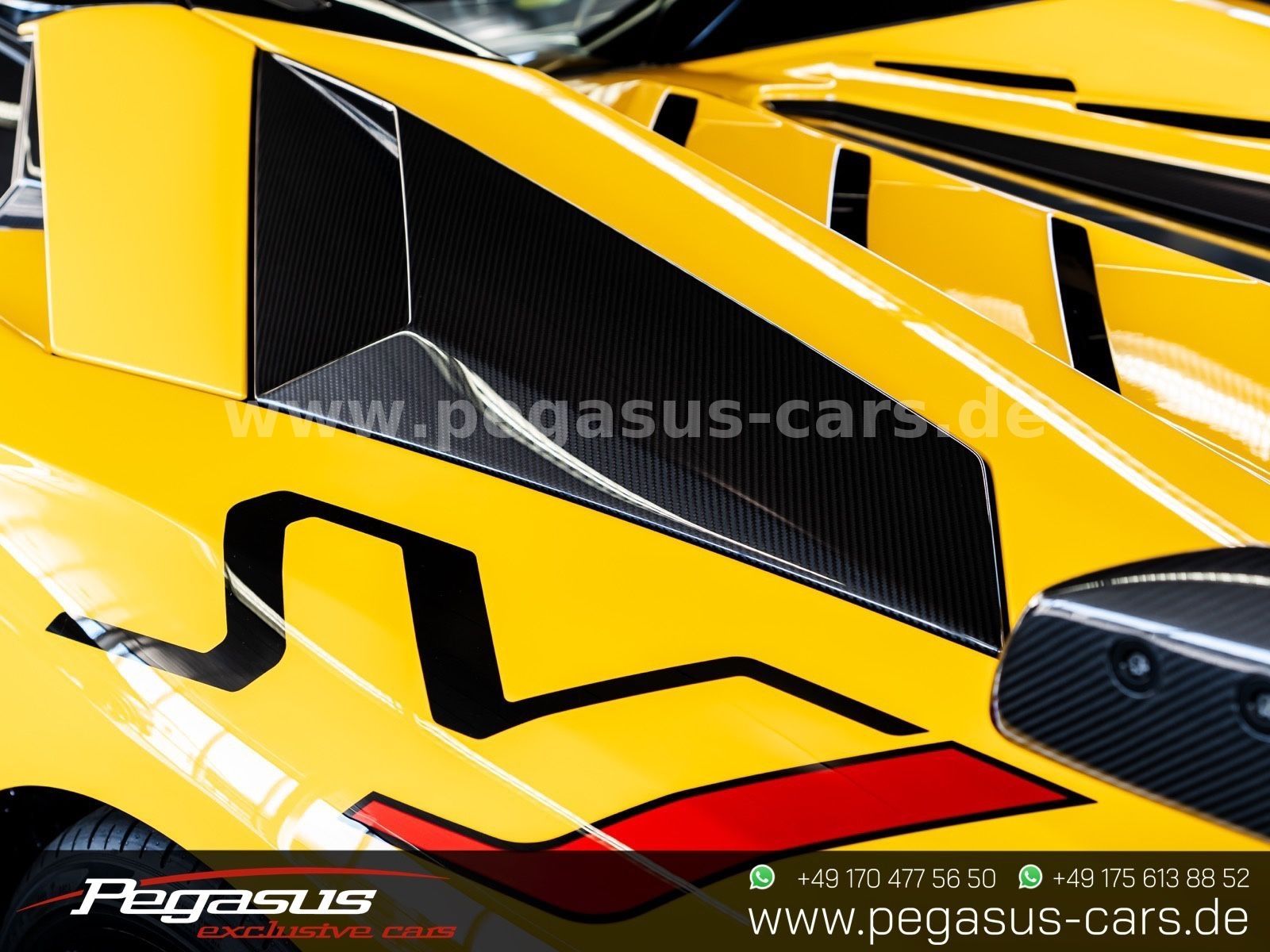 LAMBORGHINI Aventador - 24
