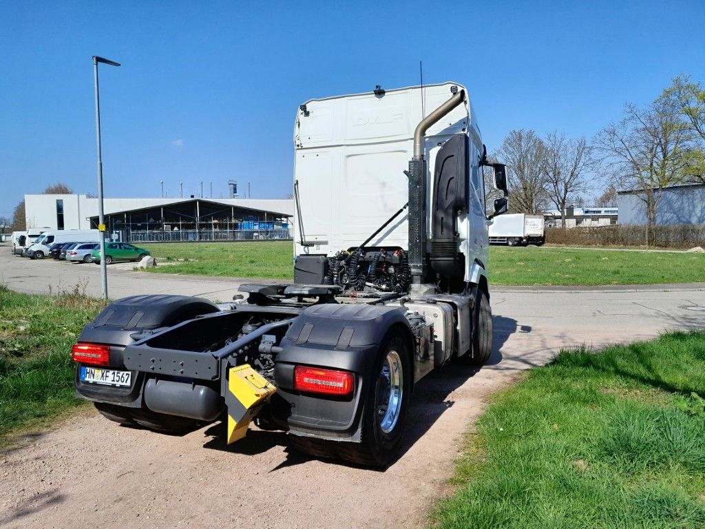 Fahrzeugabbildung DAF FT XF 530 NGD, PXP 4x4