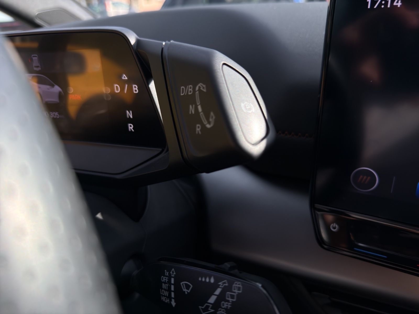 Fahrzeugabbildung CUPRA Born/Apple/PDC/Sportsitze/Ambiente/LED/Navi