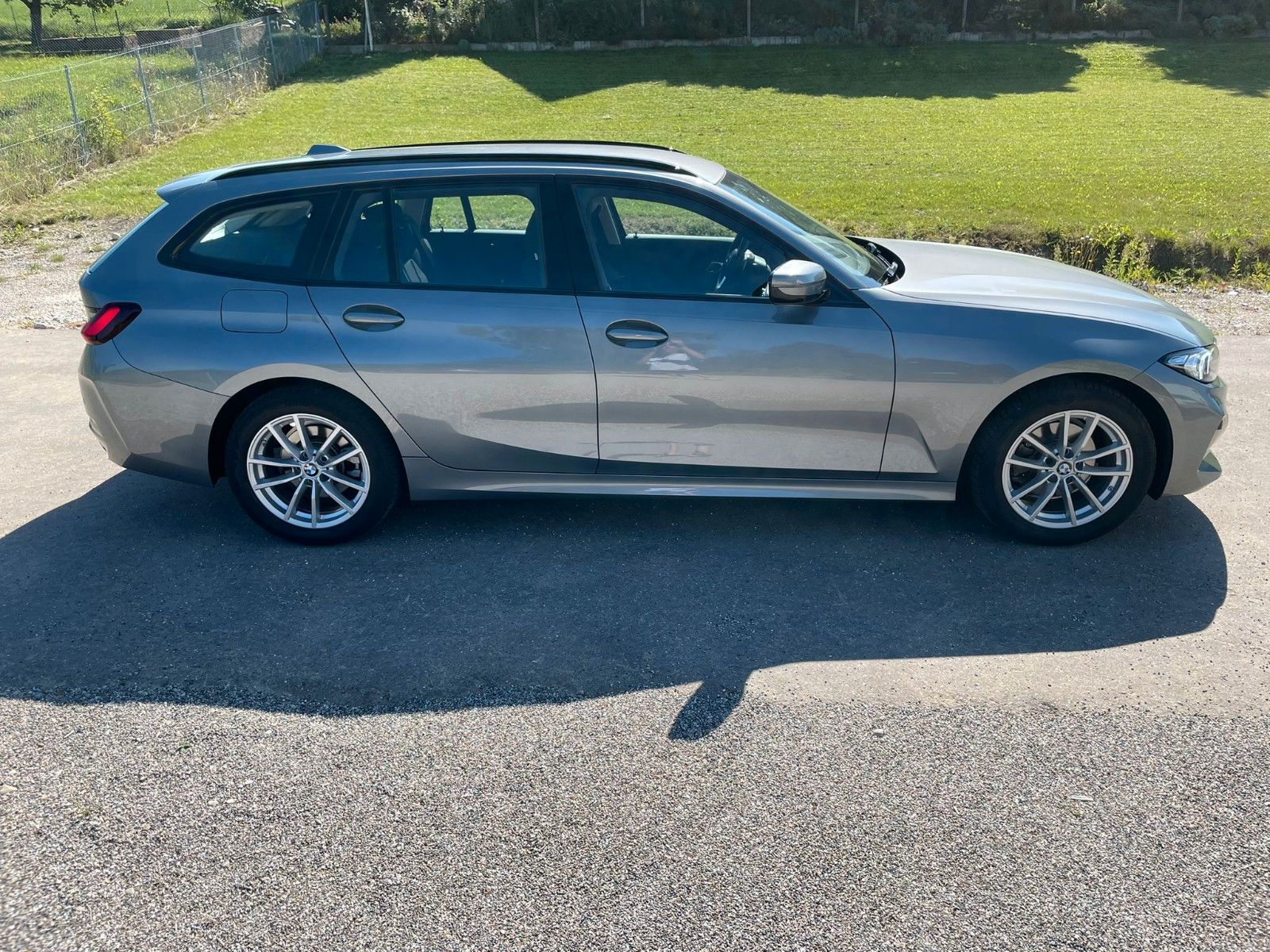 BMW 320d xDrive Touring DAB Navi LED Garantie Curved foto 7