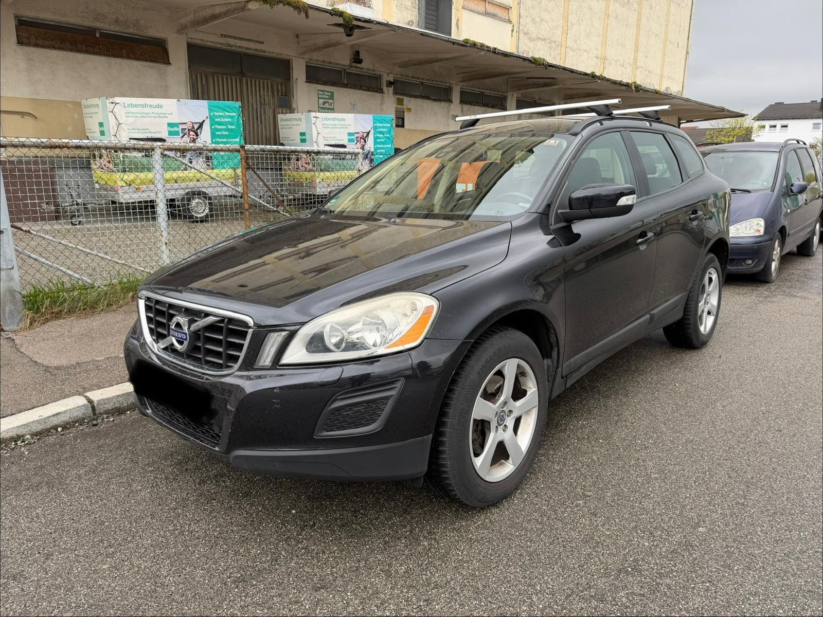Volvo XC60 Kinetic 2,0 Autom.*Leder*Navi*Alu*1 Hand