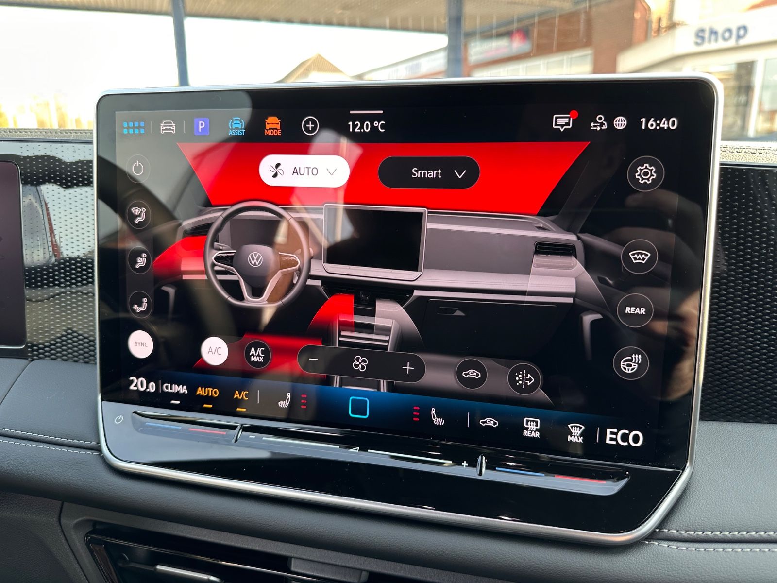 Fahrzeugabbildung Volkswagen Tiguan Life 1.5 e-Hybrid DSG ACC/APP/PDC/LED+